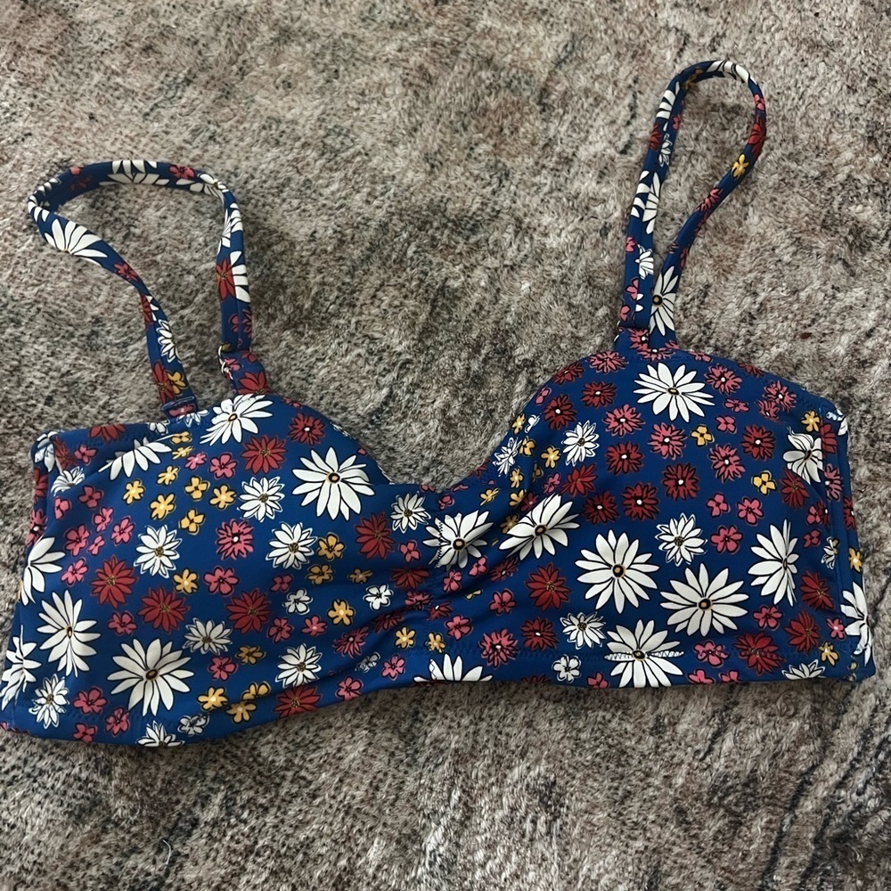 Adore Me Floral Print Bikini Top Size Large